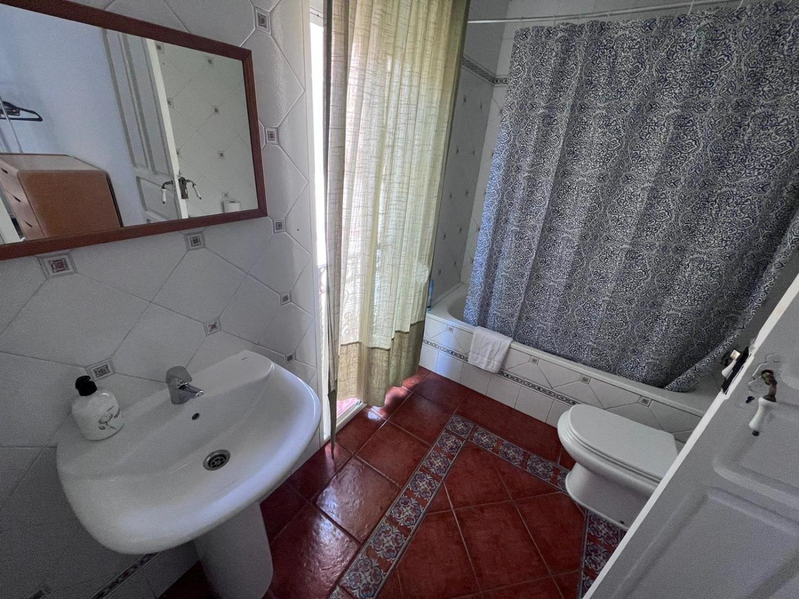 Barbatuke Conde Hostel Малага Екстериор снимка