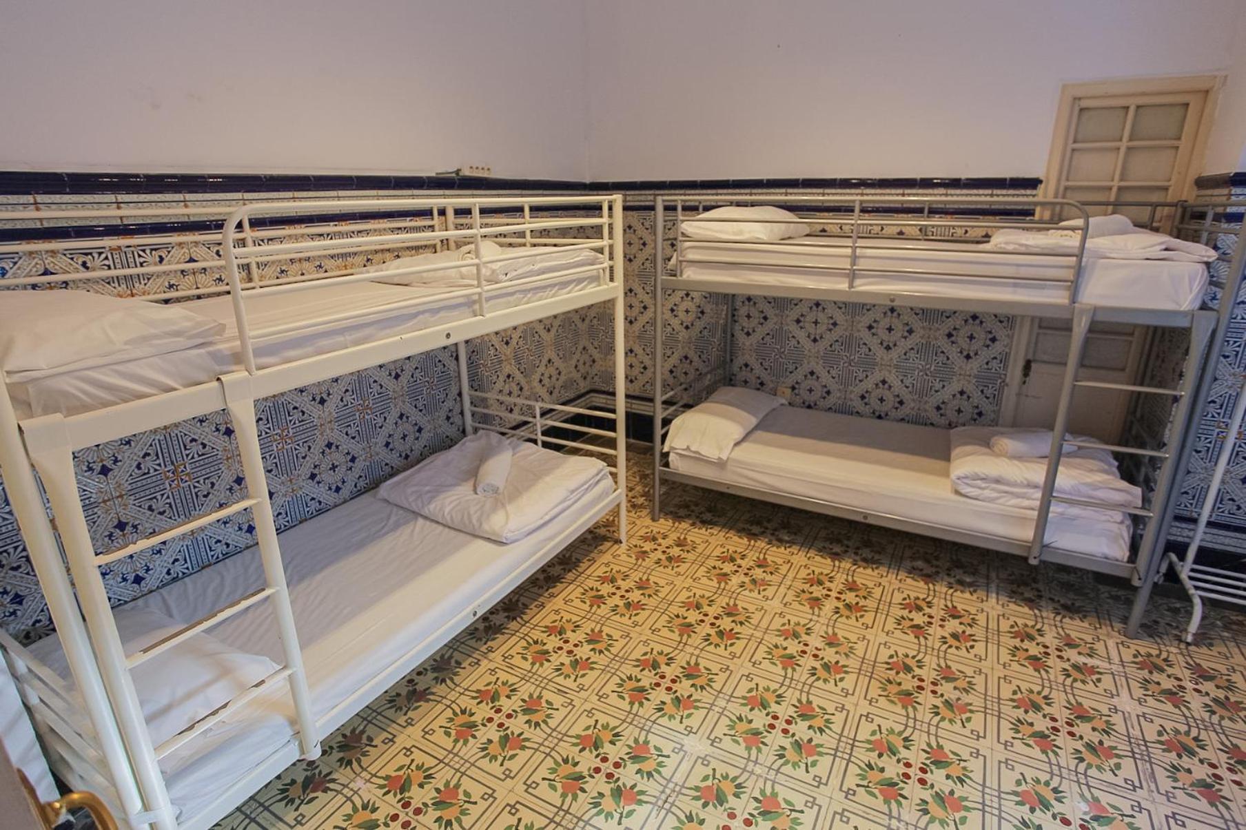Barbatuke Conde Hostel Малага Екстериор снимка
